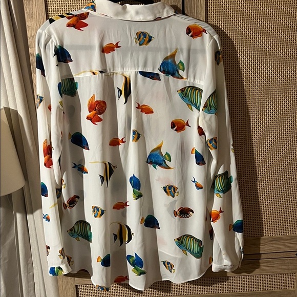 Colorful Fish Print Button-Up Shirt - Picture 4 of 4